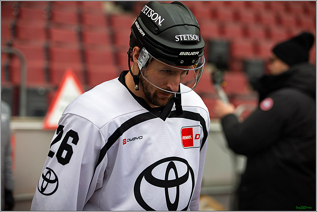 PENNY DEL; Koelner Haie Wintergame Training; Koeln, 02.12.2022
